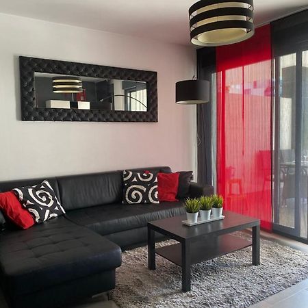 Oasis Beach Apartments Alicante Exterior photo